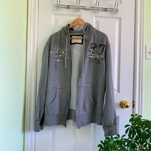 Aeropostale medium grey sweater